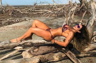 Jaqueline Khury feet photo 4
