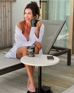 Jaqueline Khury feet photo 8