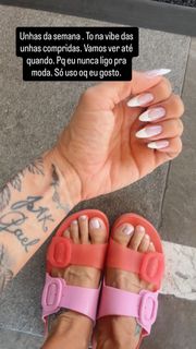 Jaqueline Khury feet photo 1