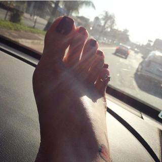 Jaqueline Mello feet photo thumbnail