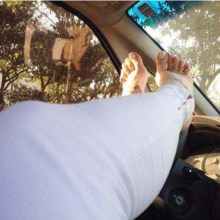 Jaqueline Mello feet photo thumbnail