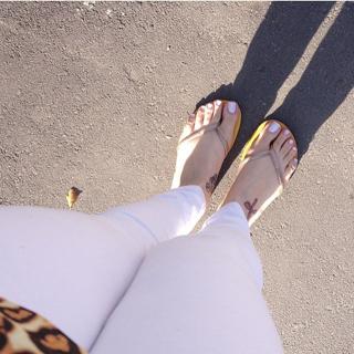 Jaqueline Mello feet photo thumbnail