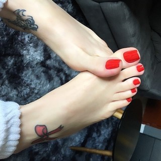 Jaqueline Mello feet photo thumbnail