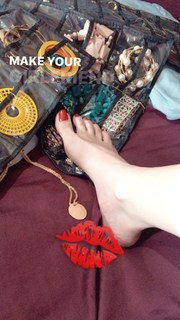 Jaqueline Mello feet photo thumbnail