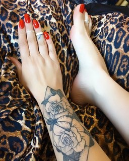 Jaqueline Mello feet photo thumbnail