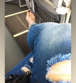 Jaqueline Mello feet photo thumbnail