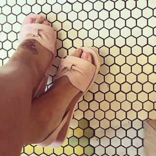 Jasika Nicole feet photo 2
