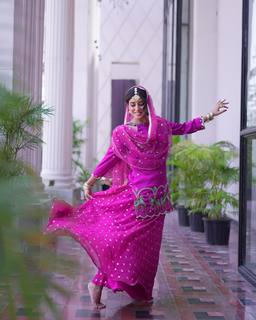 Jasmin Bajwa feet photo 11