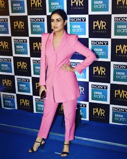 Jasmin Bhasin feet photo 19