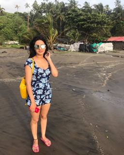 Jasmin Bhasin feet photo 16