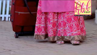 Jasmin Bhasin feet photo 13