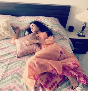 Jasmin Bhasin feet photo 9