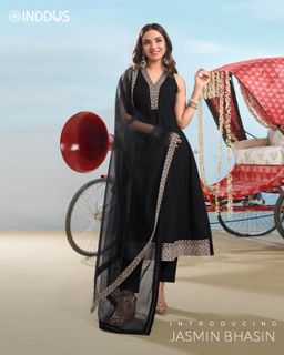 Jasmin Bhasin feet photo 20
