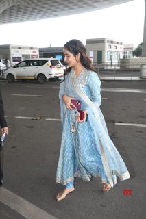 Jasmin Bhasin feet photo 1