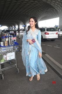 Jasmin Bhasin feet photo 15