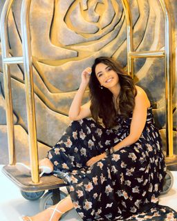 Jasmin Bhasin feet photo 20