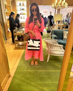 Jasmin Bhasin feet photo 3