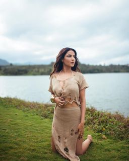 Jasmin Bhasin feet photo 2