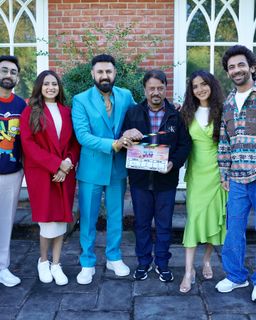 Jasmin Bhasin feet photo 1
