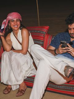 Jasmin Bhasin feet photo 14