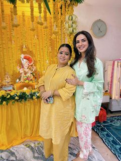 Jasmin Bhasin feet photo 2
