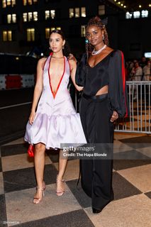 Jasmin Savoy Brown feet photo 3