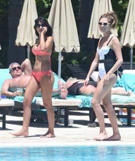 Jasmin Walia feet photo thumbnail