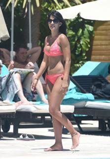 Jasmin Walia feet photo thumbnail