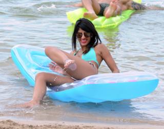 Jasmin Walia feet photo thumbnail