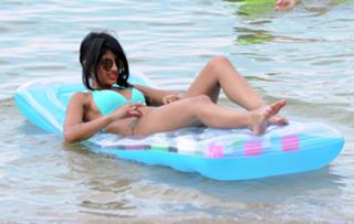 Jasmin Walia feet photo thumbnail