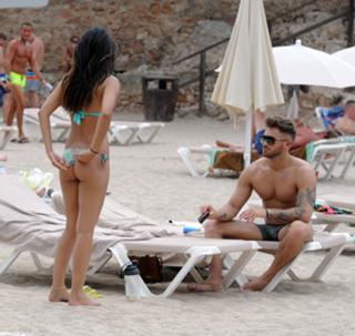 Jasmin Walia feet photo thumbnail