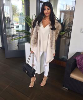 Jasmin Walia feet photo thumbnail