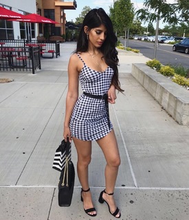 Jasmin Walia feet photo thumbnail