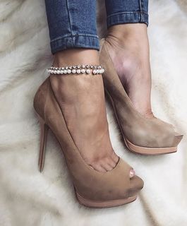 Jasmin Walia feet photo thumbnail