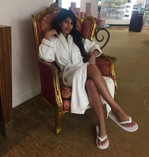 Jasmin Walia feet photo thumbnail