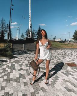 Jasmin Walia feet photo thumbnail