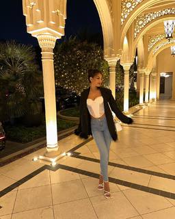 Jasmin Walia feet photo thumbnail