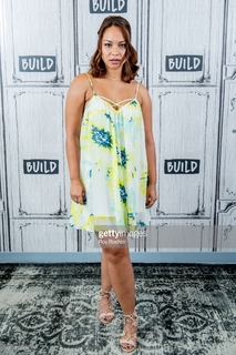 Jasmine Cephas Jones feet photo 5