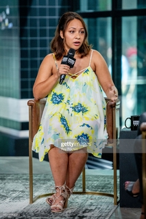 Jasmine Cephas Jones feet photo 4