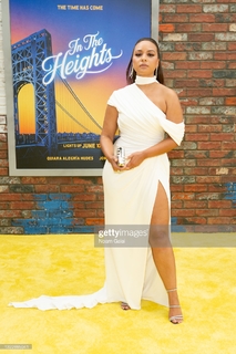 Jasmine Cephas Jones feet photo 9