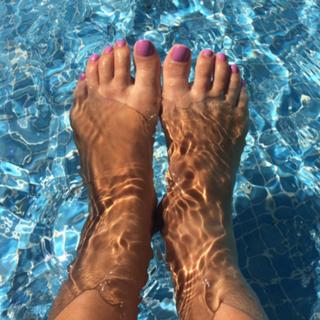 Jasmine Harman feet photo thumbnail