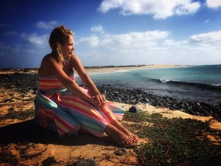 Jasmine Harman feet photo thumbnail