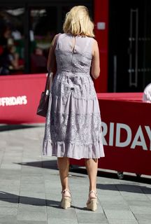 Jasmine Harman feet photo thumbnail