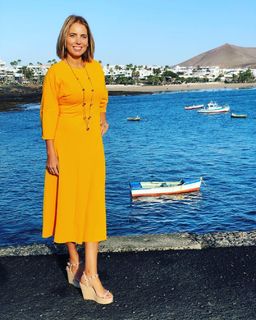 Jasmine Harman feet photo thumbnail