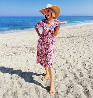 Jasmine Harman feet photo thumbnail