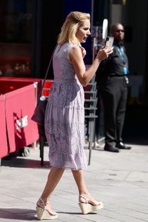 Jasmine Harman feet photo thumbnail