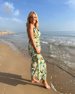 Jasmine Harman feet photo thumbnail
