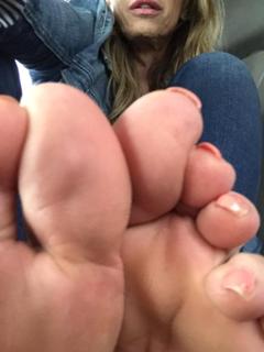 Jasmine Jewels feet photo 2