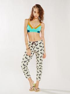 Jasmine Sanders feet photo thumbnail