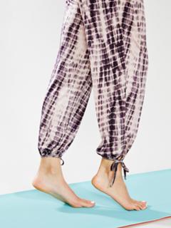 Jasmine Sanders feet photo thumbnail